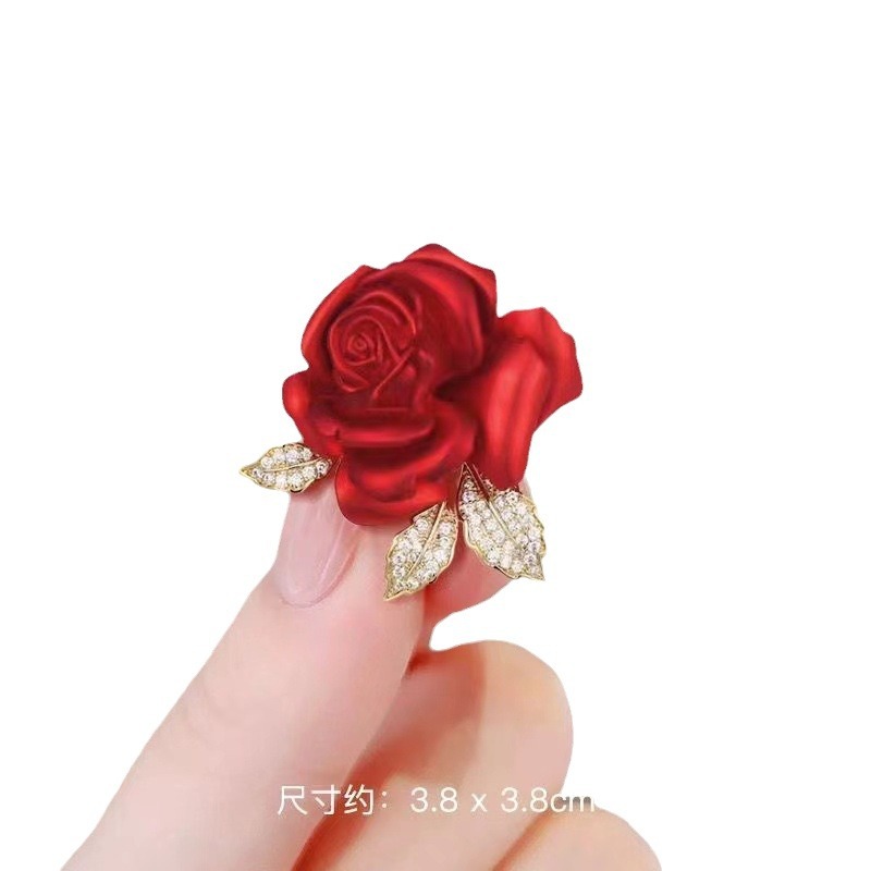 brooch